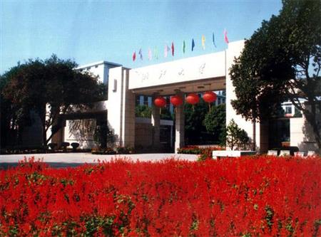 同类内容两者都保留在站内即可形成完整