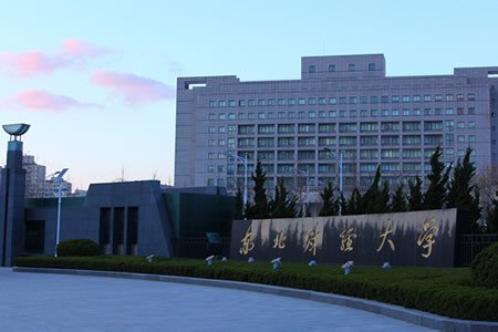列表适合快速定位