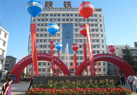 建议先扫读标题与摘要